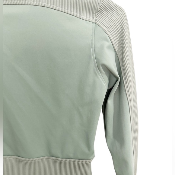 Sea Green Workout Cropped Long Sleeve Quarter Zipped - Picture 5 of 6